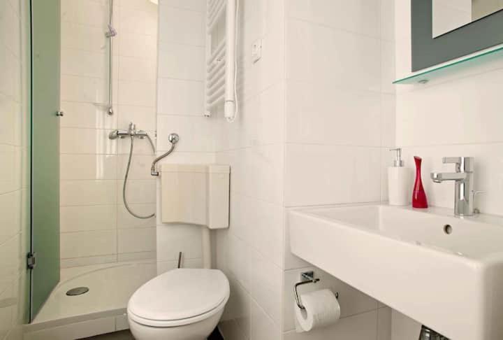 Apartments Andrea Сплит Экстерьер фото