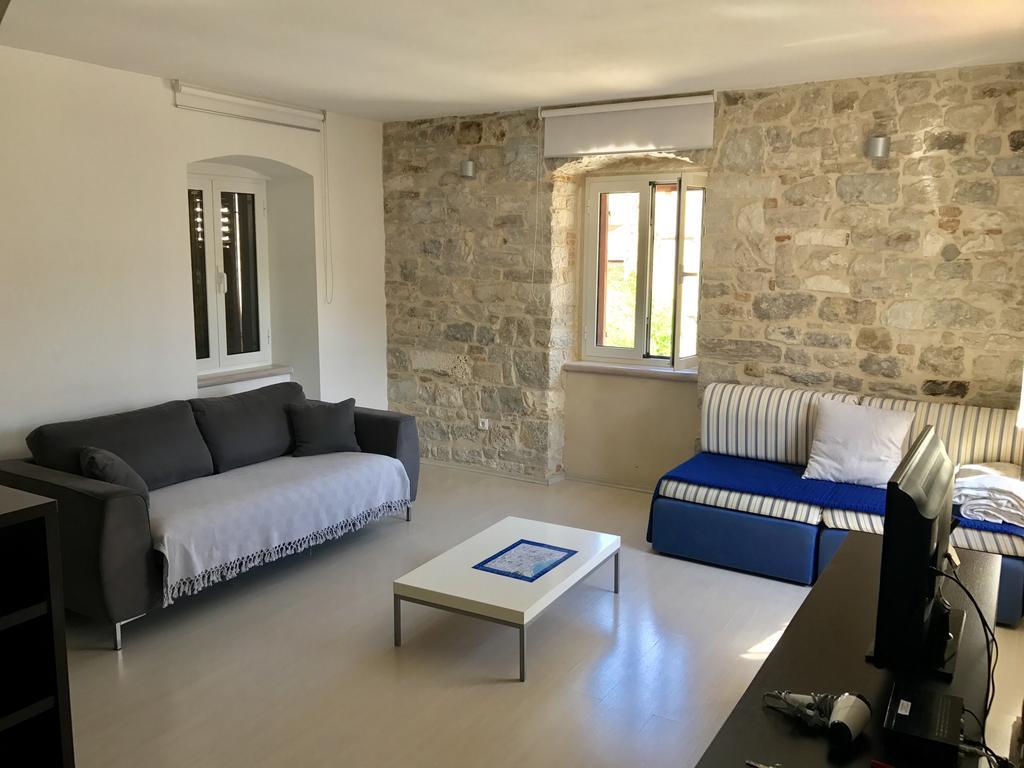 Apartments Andrea Сплит Экстерьер фото