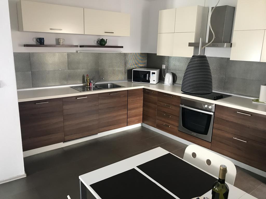 Apartments Andrea Сплит Экстерьер фото
